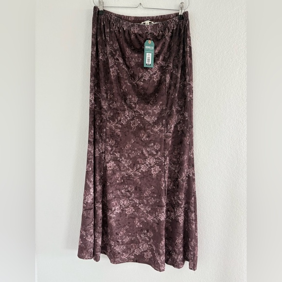 Earthbound Velvet Plum Maxi Skirt - Picture 5 of 12